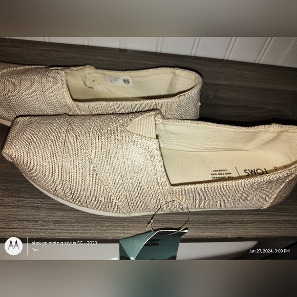 Women's size 12 Toms - Picture 5 of 12